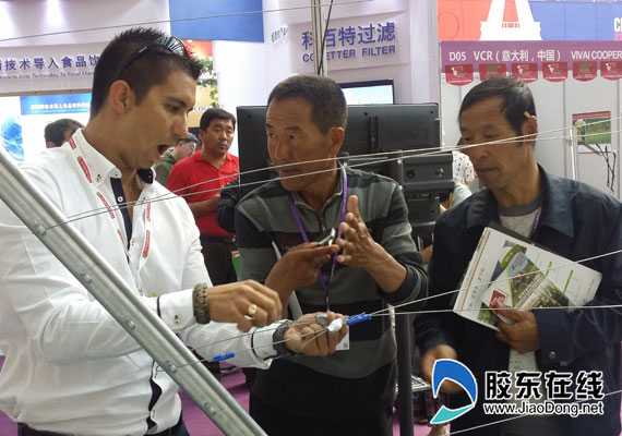 世界頂級葡萄酒展會在煙臺蓬萊開幕(圖1) 世界頂級葡萄酒展會在煙臺蓬萊開幕(圖1)