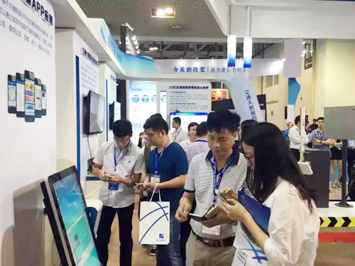 廈門物聯網博覽亮相一路無人值守智慧停車(圖4) 廈門物聯網博覽亮相一路無人值守智慧停車(圖4)