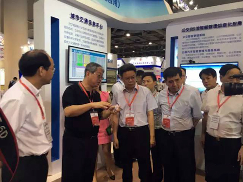 廈門物聯網博覽亮相一路無人值守智慧停車(圖2) 廈門物聯網博覽亮相一路無人值守智慧停車(圖2)