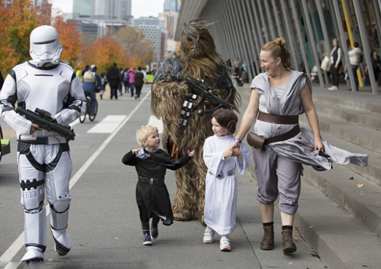 瞬間穿越?那么…來看場動漫展吧(圖1) 想不想感受一發瞬間穿越?那么…來看場動漫展吧