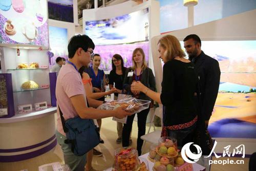 外商品嘗金昌特色美食