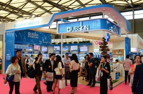 優貝施 秒變上海美博會“館紅”(圖1)