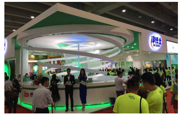 立白凈博士洗衣片高調亮相美博會(圖1) 立白凈博士洗衣片高調亮相美博會(圖1)