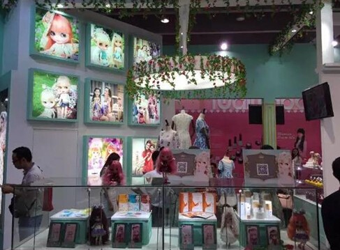 斐凡公主閃亮登美博會(圖5) 斐凡公主閃亮登美博會(圖5)