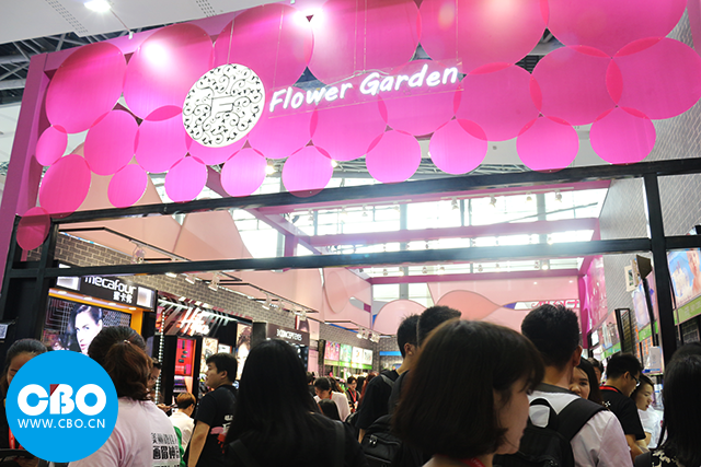 社交零售搭配網紅直播 有禮派在美博會(圖1) 社交零售搭配網紅直播 有禮派在美博會(圖1)