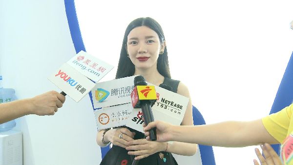 瑪格莉白——首次登陸廣州美博會(huì)立即掀起熱潮(圖2) 瑪格莉白——首次登陸廣州美博會(huì)立即掀起熱潮(圖2)